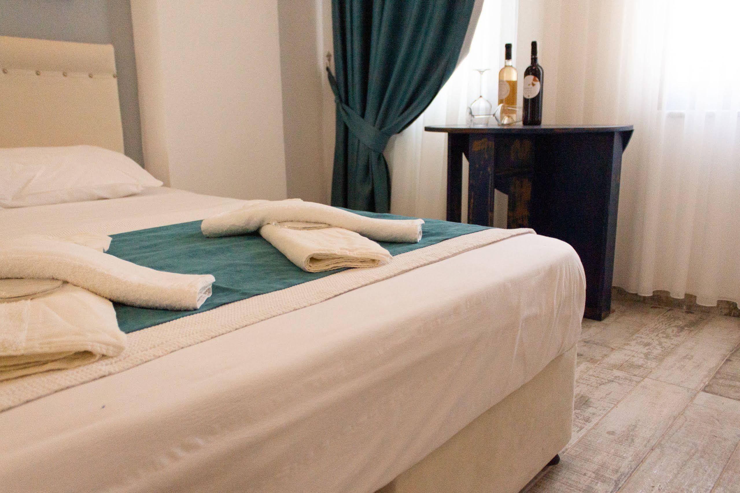 Tenes Otel Bozcaada Ngoại thất bức ảnh